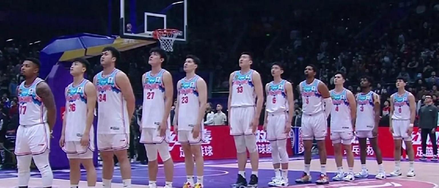 平博娱乐-新疆男篮战胜广州队，实力碾压对手再现神勇