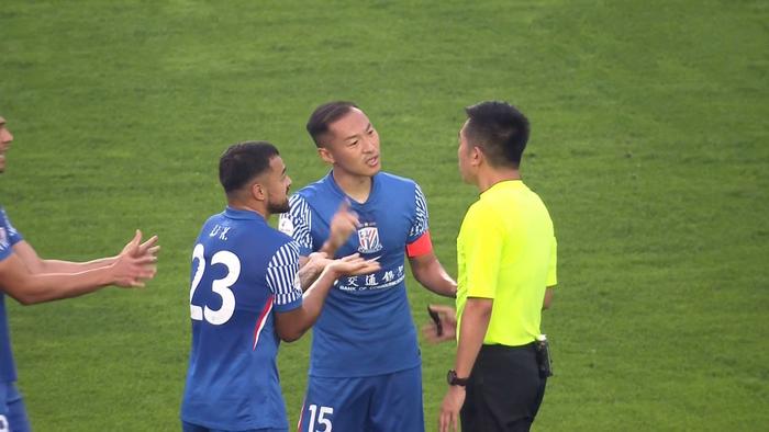 平博体育试玩-关于申花引援捡到宝，阿苏埃首秀梅开二度，3国脚连场首发影响榜首战的信息